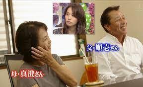 両親も日本人で国籍は日本