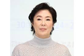 寺島しのぶの年収は6000万〜1億！映画・CM・舞台などの収入源を分析