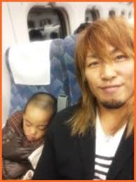 長男のプロフィールと活動