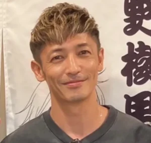 玉木宏の母親の写真で噂される美人説となぜ同居しているのか