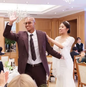 長女の姉・小久保沙羅ジョイナスの経歴